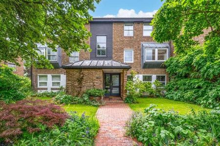 Paveley Drive, Battersea, SW11 - Photo 2