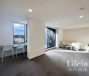 Comfortable 1-Bedroom Apartment with Furniture in the Heart of Box ... - Photo 2