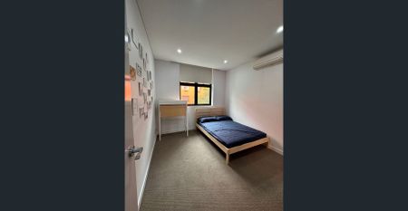 City Edge Living With Lifestyle Convenience | Luxury 3 Bed Apt for Rent - Photo 5