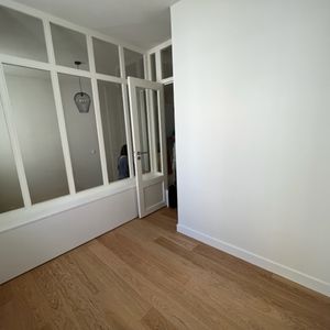 Location Appartement 2 pièces 30m² LA ROCHELLE 17000 - Photo 2