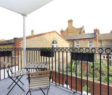 2 bedroom flat to rent - Photo 6
