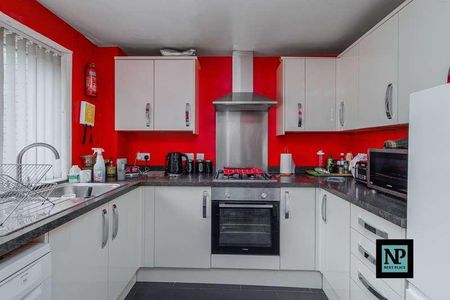 Tarrant, Belgrave, B77 - Photo 5