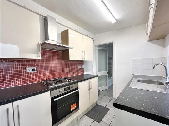 2 bedroom terraced house to rent - Photo 1