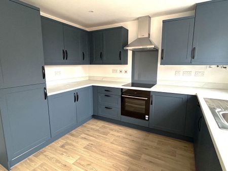 2 bedroom semi-detached house to rent - Photo 5