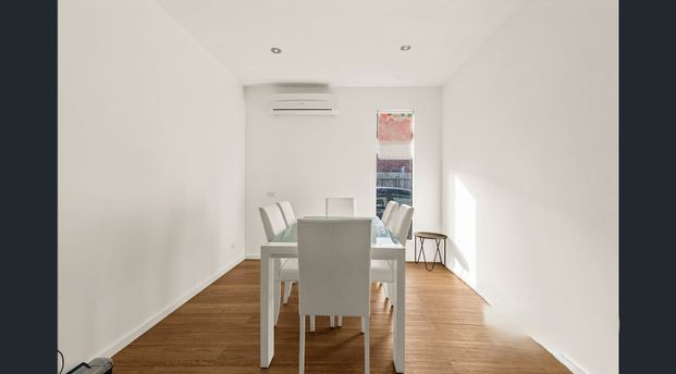 Comfortable & low maintenance living. - Photo 1