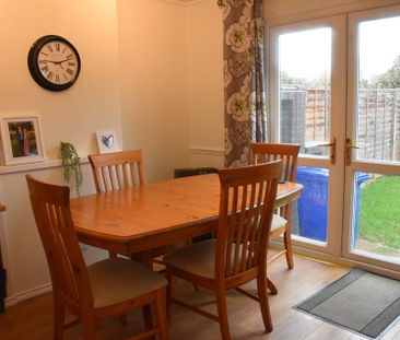3 bedroom semi-detached house to rent - Photo 3