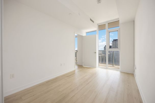 For Lease - 33 Helendale Avenue Unit# 2404, Toronto, Ontario - Photo 1