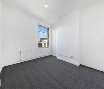 3 bedroom maisonette to rent - Photo 6