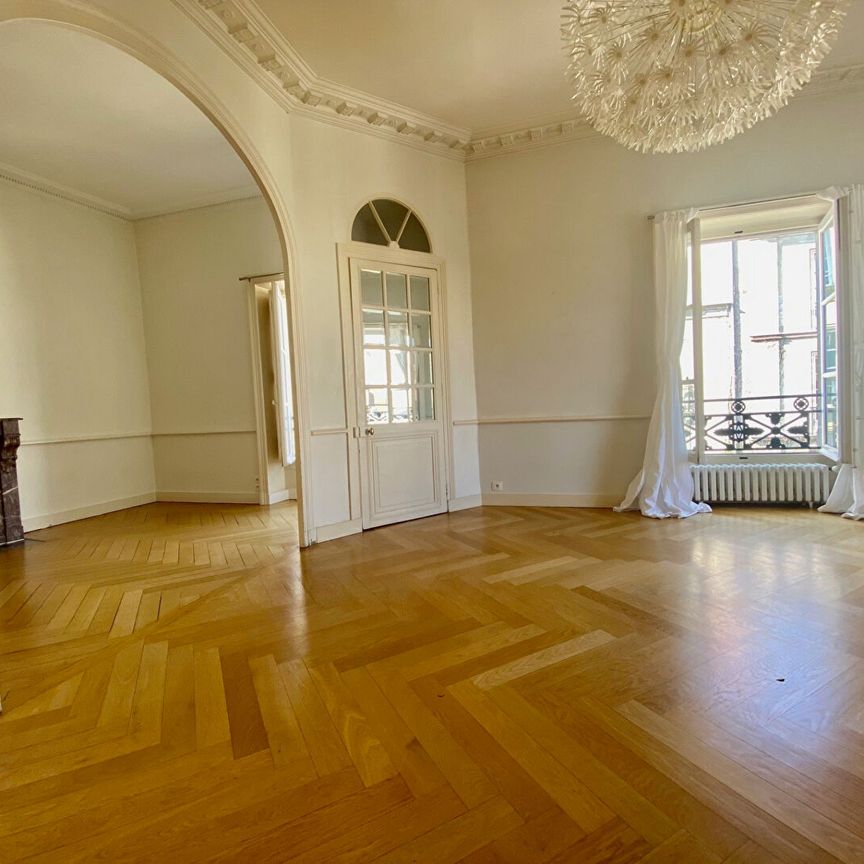 A Louer - Nantes CathÉdrale - Appartement 6 Pièces De 125 M² - Photo 1