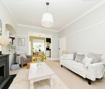 YORK AVENUE, HUNSTANTON - Photo 4