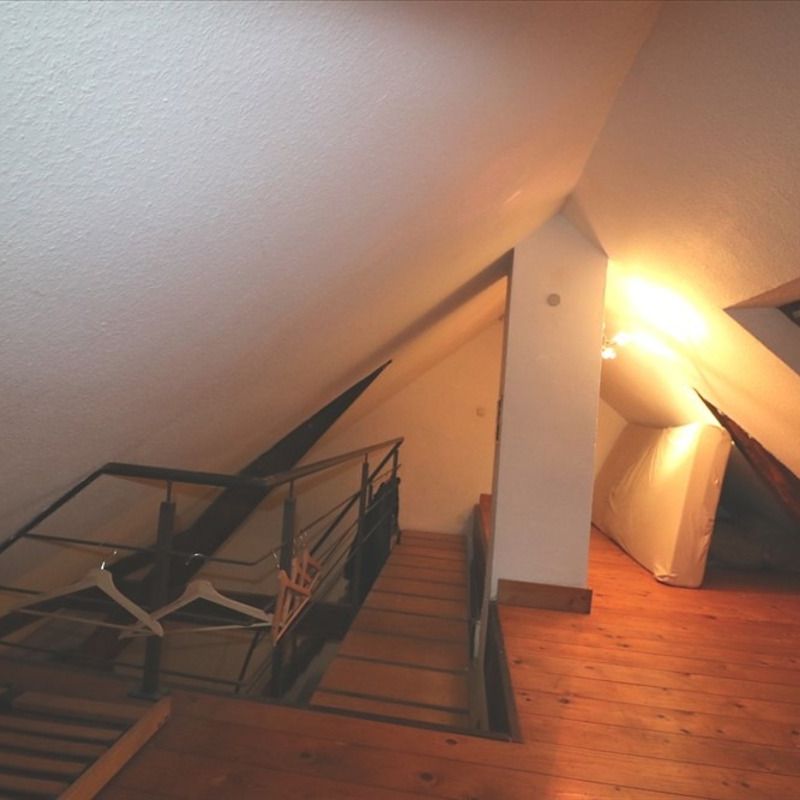 * SCHUCKELIGES NEST FUER SINGLES IN DER City! 1-ZIMMER Mansarden-Apartment, Südstr. * - Foto 1