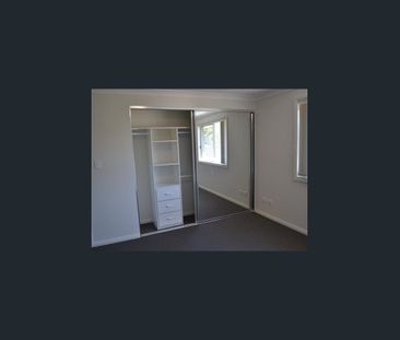 3 Bedroom Townhouse - Photo 2