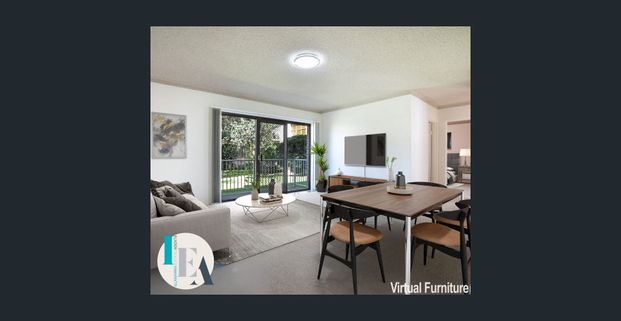 Ground floor two bedroom unit - Photo 1