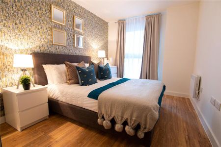 3 bedroom flat to rent - Photo 5