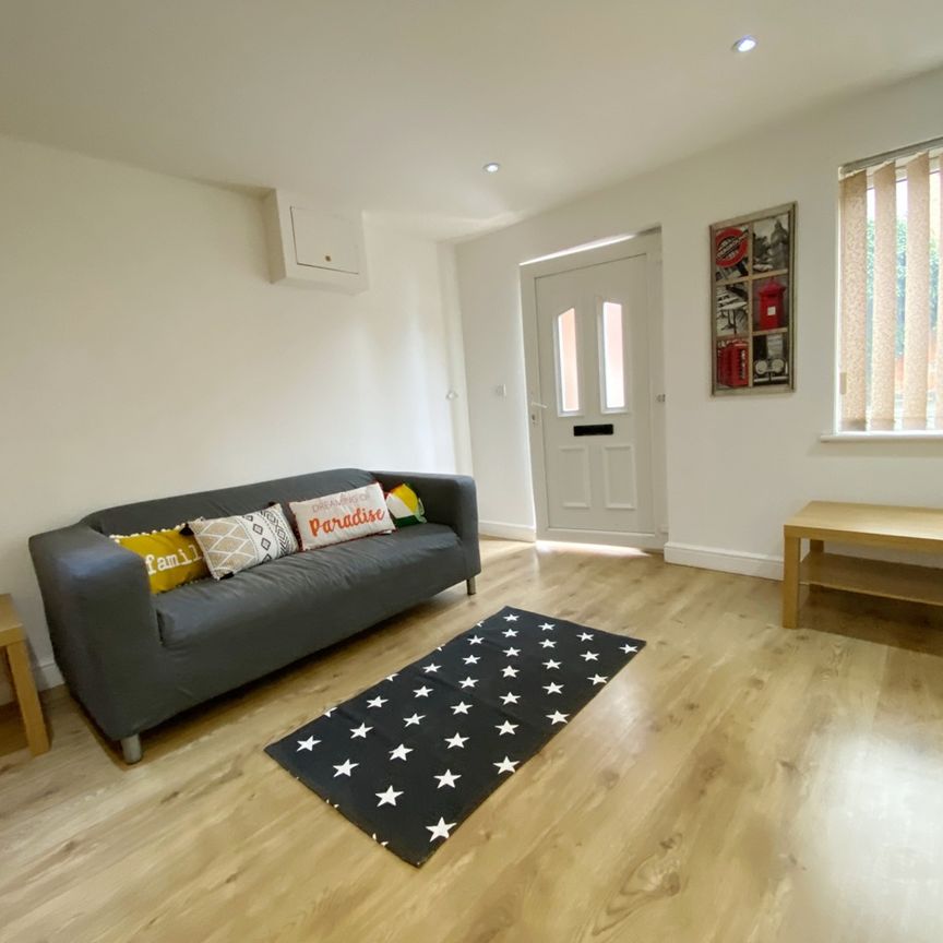 1 Bed Flat, Tyrrell House, LE3 - Photo 1