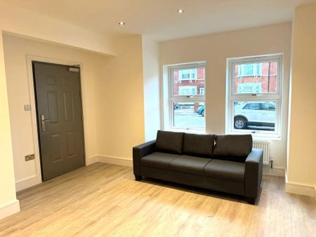 1 bedroom ground floor maisonette to rent - Photo 3