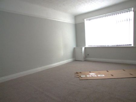 2 bedroom semi-detached house to rent - Photo 2