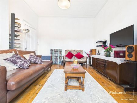 4 bedroom detached house to rent - Photo 2