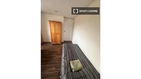 Bed in shared room for rent in Ballymun-Whitehall, Dublin. - Photo 3