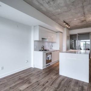 109 OSSINGTON AVE. #310 - LOFT STYLE 1BED/1BATH EXECUTIVE SUITE - Photo 2