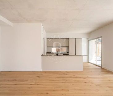 Piso de alquiler en Aravaca - Photo 2