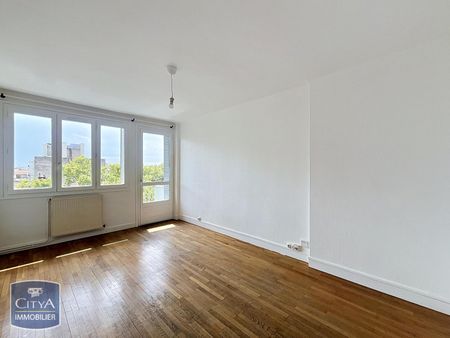 Location Appartement 4 pièces 71m² LYON 2ème - Photo 4