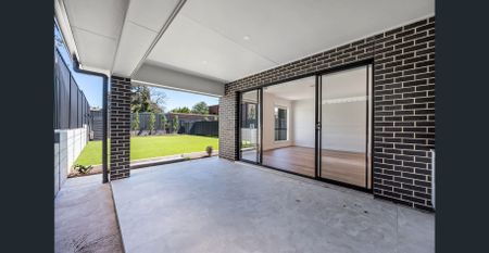 Contemporary Family Haven in Myrtle Bank - Photo 4