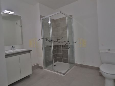 Location Appartement 2 pièces 46m² NIMES 30000 - Photo 4