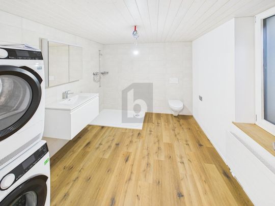 ERSTBEZUG NACH TOTALRENOVATION MIT AUSSICHT - Foto 1