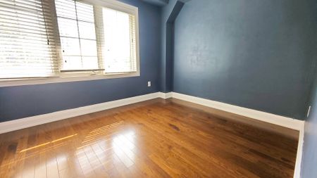 For Lease - 40 Raffeix Lane, Toronto, Ontario - Photo 5