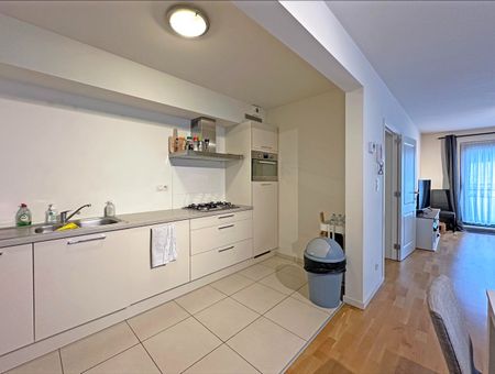 Mooi, recent appartement met twee slaapkamers op centrale locatie te Wommelgem - Foto 4