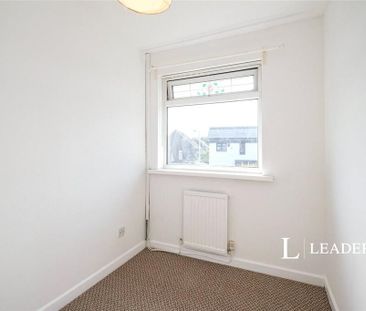 3 bedroom detached house to rent - Photo 4