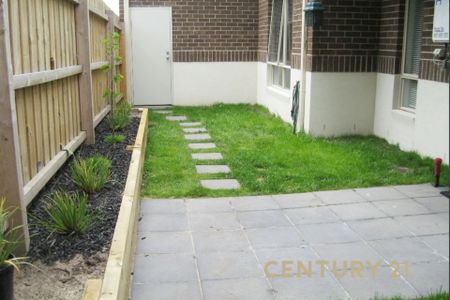 Neat & Central 2-Bed Unit - Photo 4