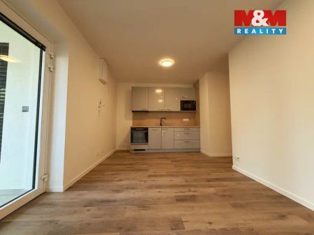 Pronájem bytu 2+kk, 34 m - Fotografie 2
