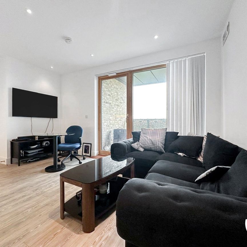 2 bedroom property to rent - Photo 1