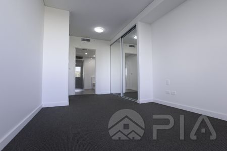 Spacious 2 bedroom unit for rent - Photo 2