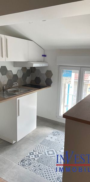 APPARTEMENT T1 MEUBLE OULLINS, - Photo 1