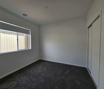 27 Cardiff Drive - Photo 4
