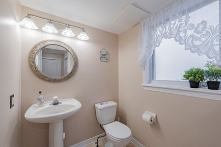 For Lease - 17 Rodeo Drive, Barrhaven, Ontario - Photo 2