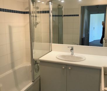 Location Appartement 2 pièces 48m² MARCQ EN BAROEUL 59700 - Photo 3