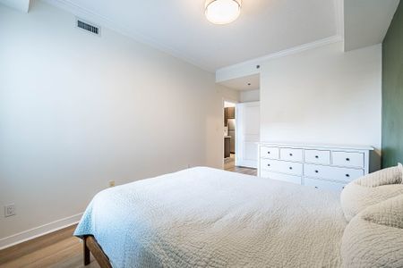 For Lease - 5317 Upper Middle Road Unit# 104, Burlington, Ontario - Photo 5