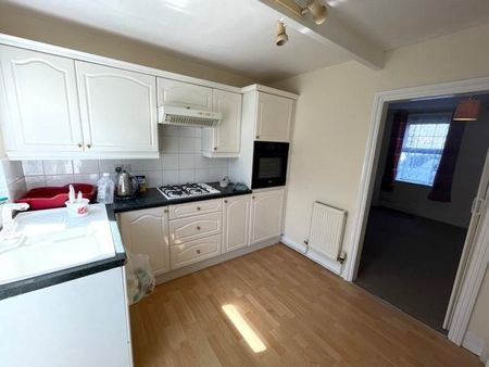 3 bedroom house to rent - Photo 3