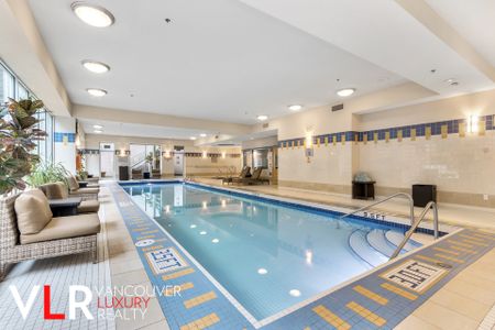 Condo in Downtown Vancouver, BC - Photo 2