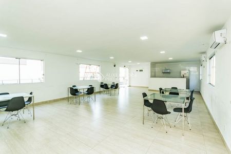 Apartamento com 2 quartos e 30m² para alugar em Restinga, Porto Alegre. - Foto 2