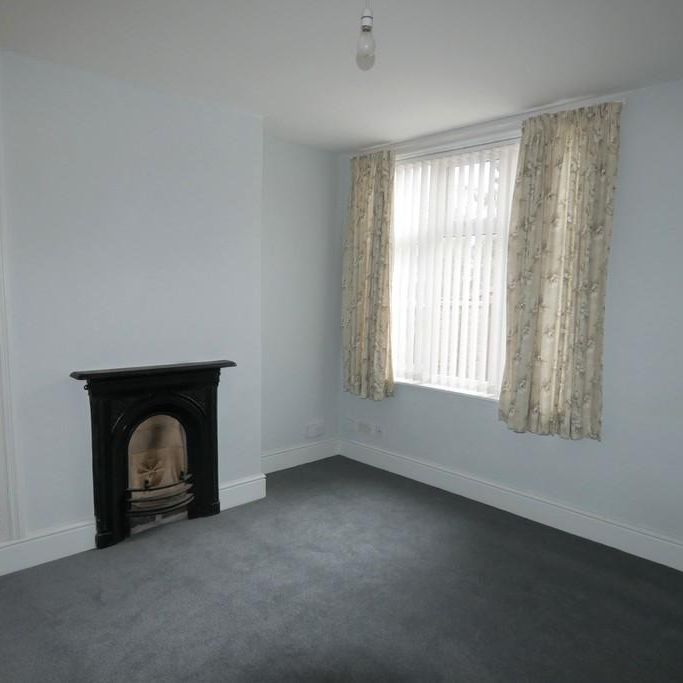 2 bedroom semi-detached house to rent - Photo 1