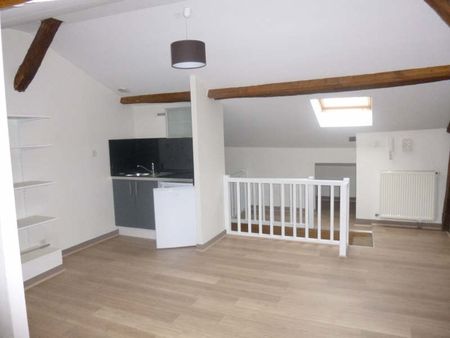 Location Appartement 1 pièce 26m² POITIERS 86000 - Photo 2