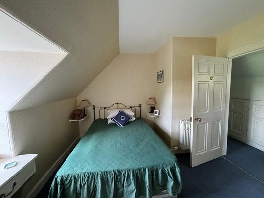 5 bedroom detached house to rent - Photo 1