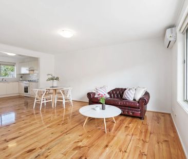 MODERN GROUND-FLOOR LIVING! - Photo 6