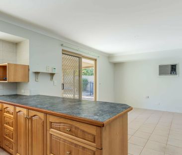 Comfortable Family Living - Photo 5