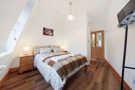 Hornsey Road, Archway, N19 - Photo 4